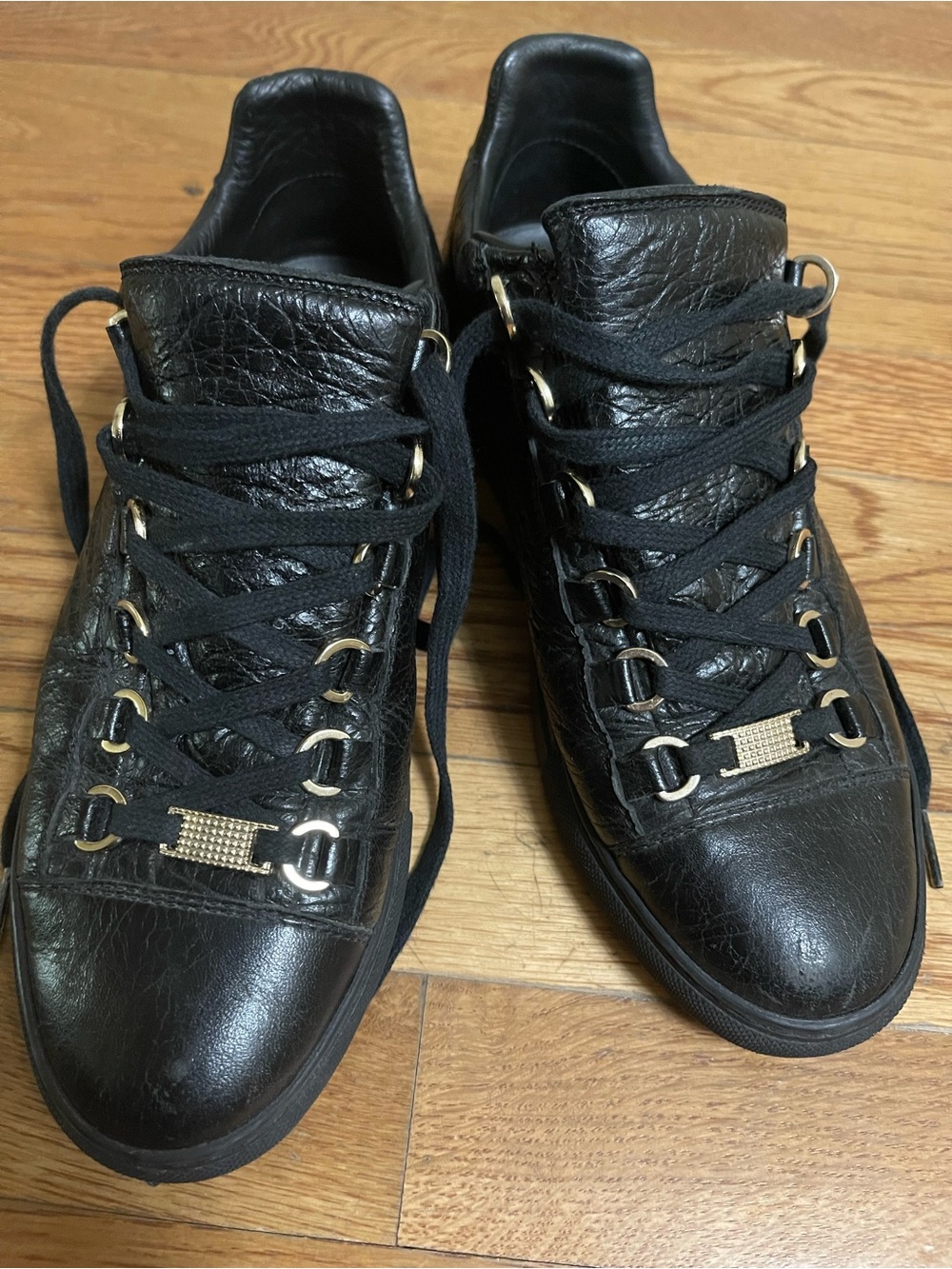 ✨ Authentic Balenciaga Arena Low-Top Sneakers ✨